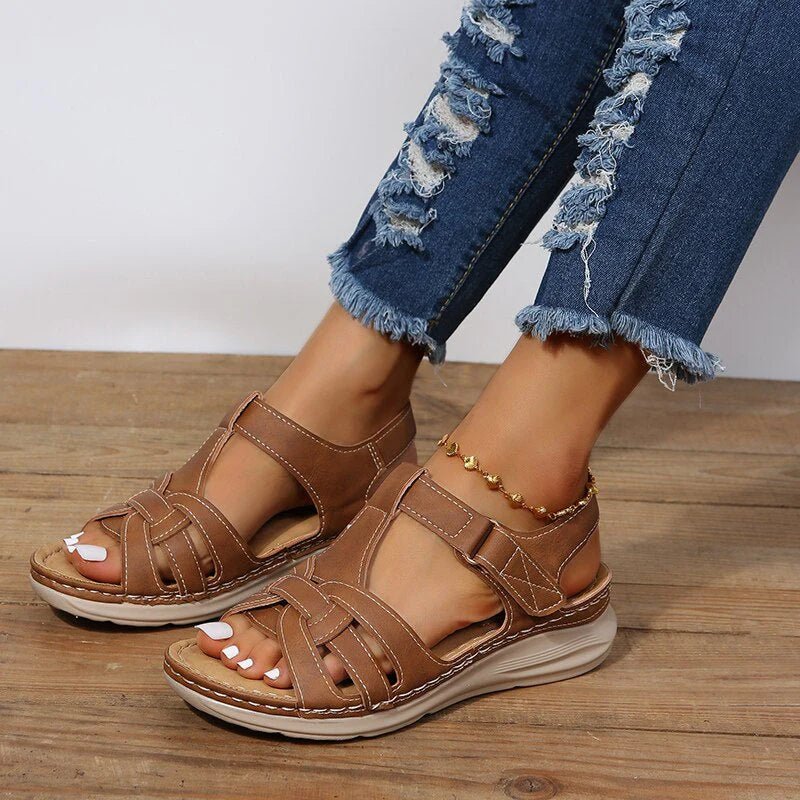 Orthopedic Hiking Sandals with Arch Support for Women - Image 4